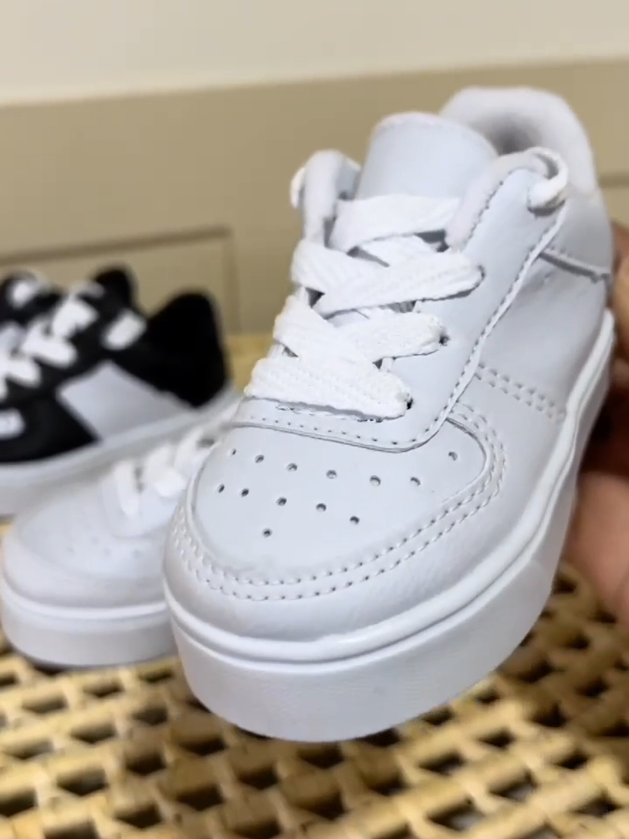 Tênis infantil bebê casual menino calce fácil branco por R$34,99 - R$39,99. Encontre na Shopee agora! https://s.shopee.com.br/1g8dAI7T92 #TênisInfantil #TênisBebê #CalçadoInfantil #MeninoEstiloso #ModaInfantil                     @memimei @memimei 