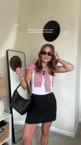 with love from a small town girly 🫶🏼 #OOTD #fashion #outfit #aesthetic #clothes 