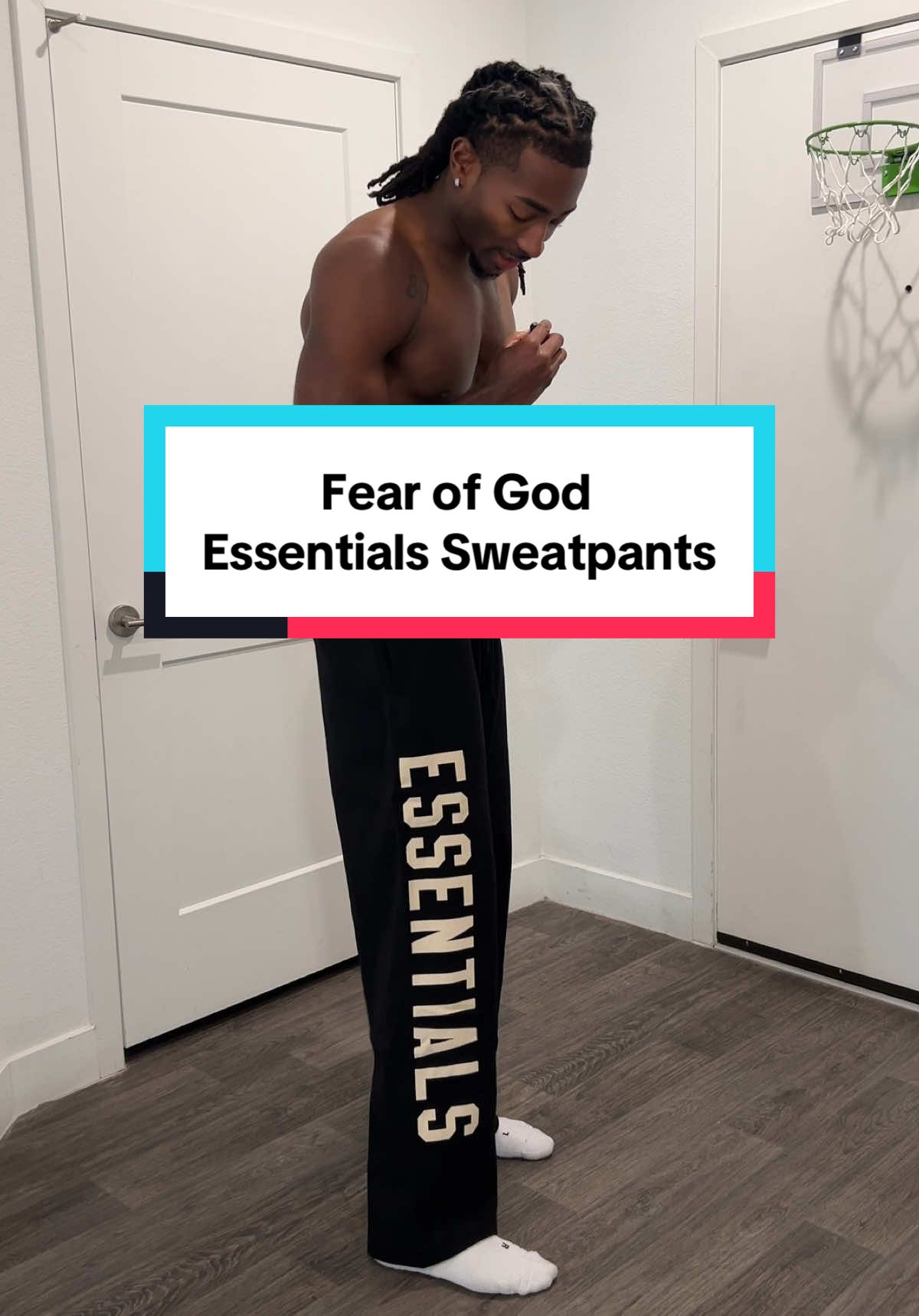 @pacsun Fear of God Essentials Fleece Sweatpants are top quality material and always fashionable! #fearofgodessentials #essentials #sweatpants #highfashion #menclothing 