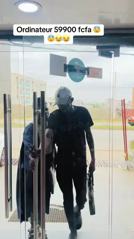 Il a couper notre cœur hein 😂😂😰😂. @Diabaté Idrissa Ordinateur 🖥️ 59900 Fcfa 😂😂😭😭 Il a coupé notre cœur hien 😱 Diabaté Idrissa 👉 Prix imbattable : 59 900 F seulement ! ⚡ Parfait pour vos cours, vos présentations, vos films et même le travail à distance. 🔥 Ne laissez pas passer cette promo, quantité limitée ! 📍 Disponible chez ALTACADO – Nouveau Carrefour Golgotha (Cocody) Numéro joignable : 07 03 55 05 64 / 07 06 84 08 29