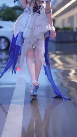 Guangzhou typhoon and the shoreline guardian cos思思思思 #shorekeeper #wuwa #wutheringwaves #cosplay #viral 