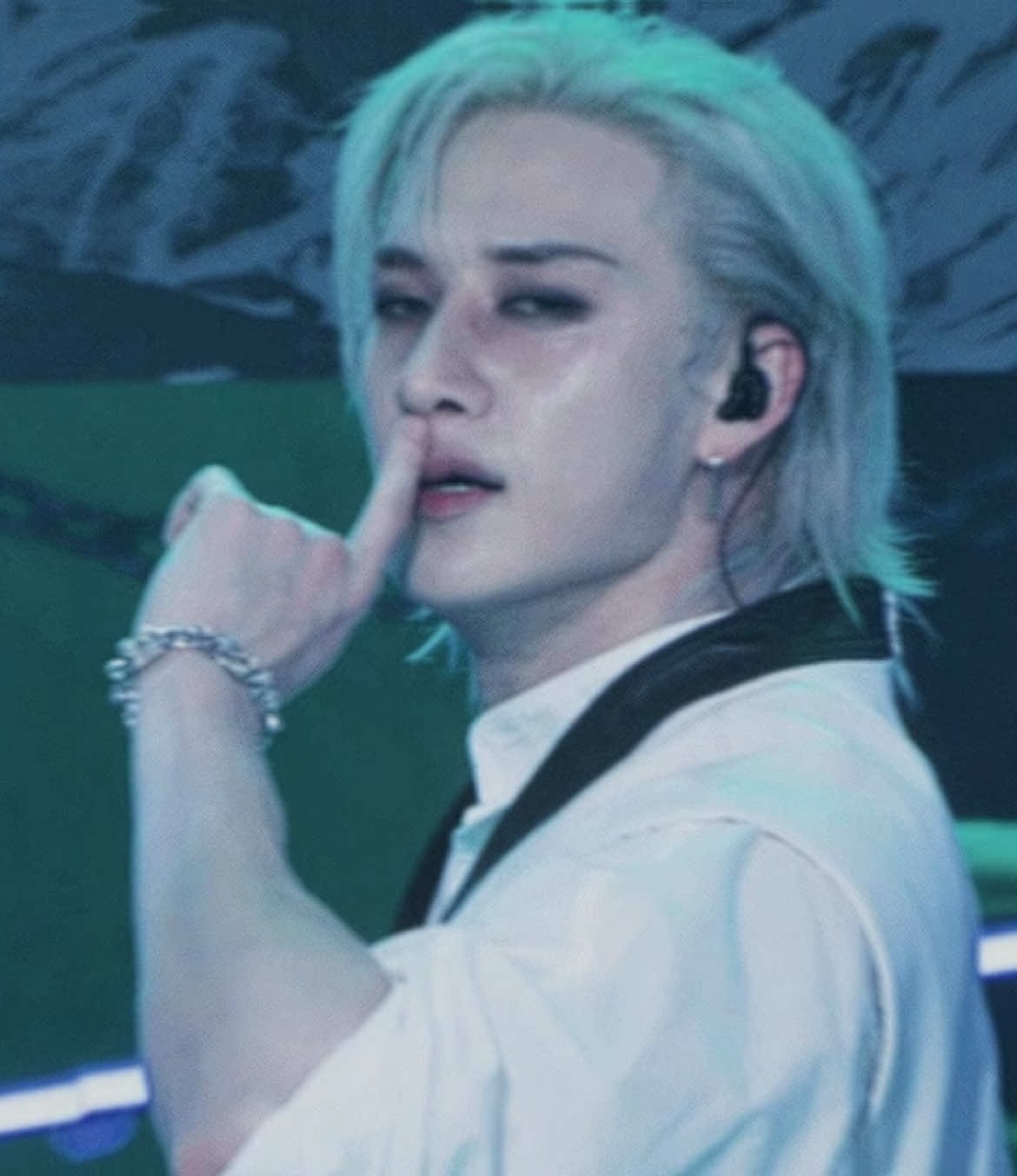 rushed edit but i LOVED karma / ac: iqvellsplaylist cc: kwaerin sharpen: liboratos #straykids #straykidsedit #bangchan #bangchanedit 