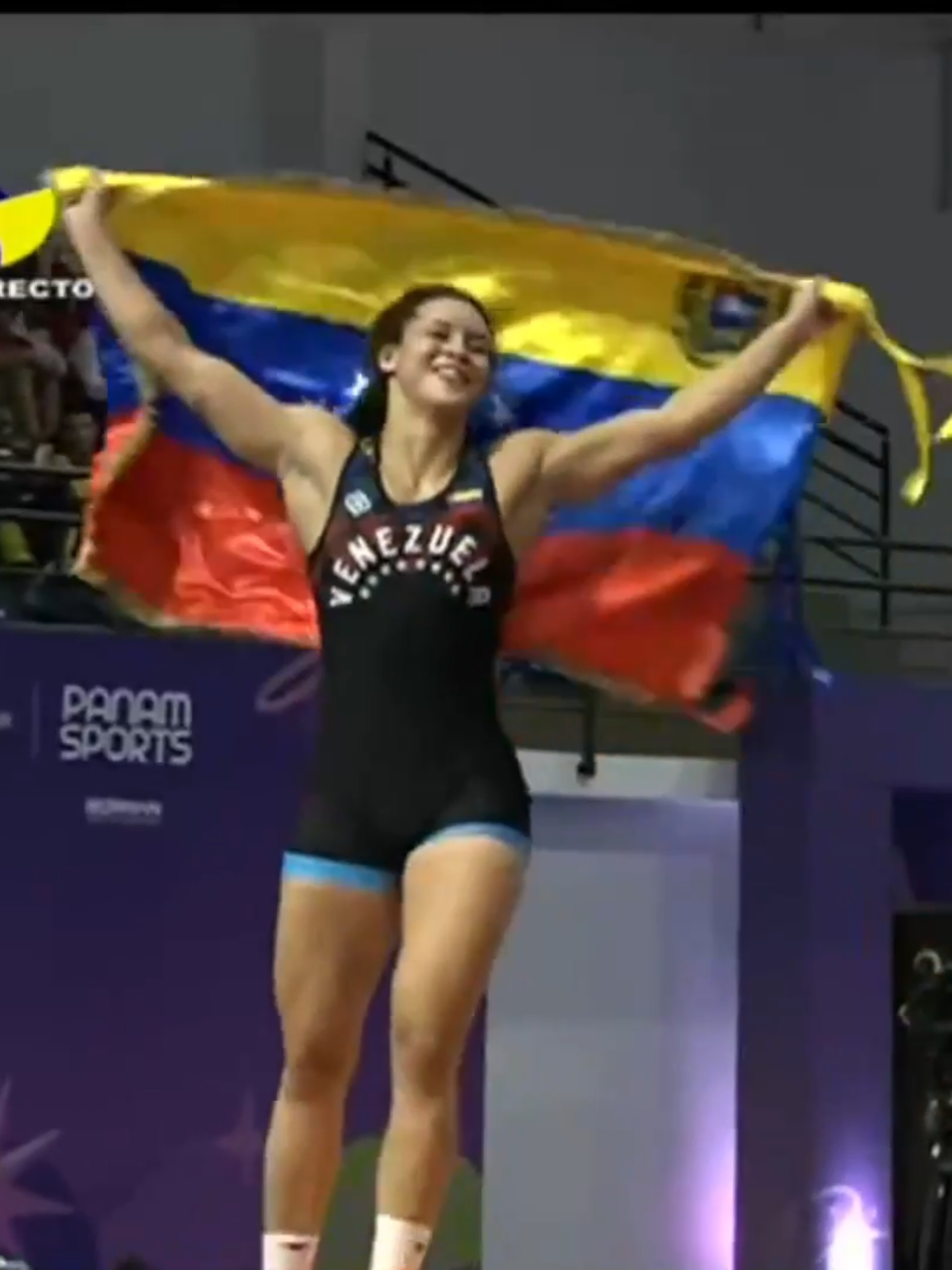 🥇 ¡Oro para Venezuela en lucha grecorromana femenina! 🇻🇪 Nuestra Gilbery García brilló con entrega y coraje, conquistando la medalla de oro en los II Juegos Panamericanos Junior Asunción 2025. #PanamericanosJunior2025XTves 