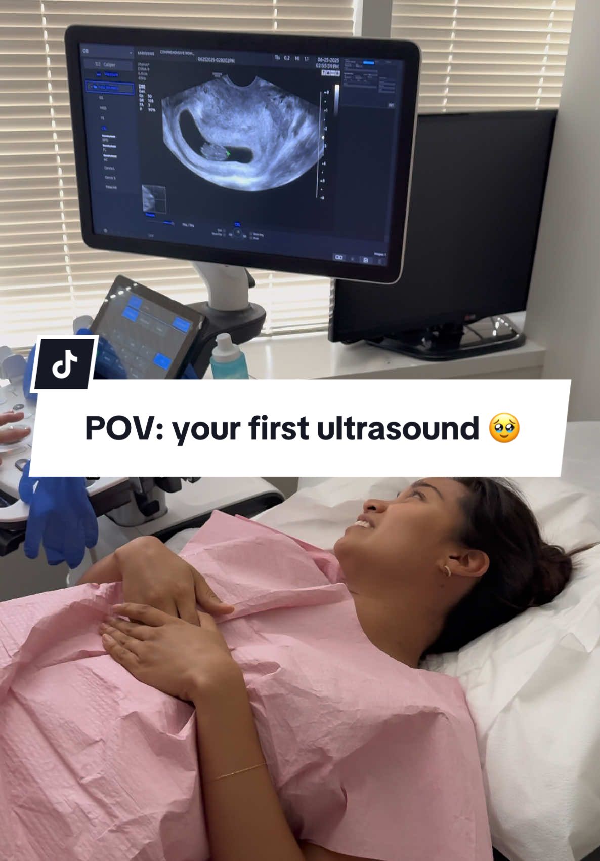 Who else is newly pregnant?? If so… congrats mama! Have you been to your first ultrasound yet?? 🥳 #pregnant #ultrasound 