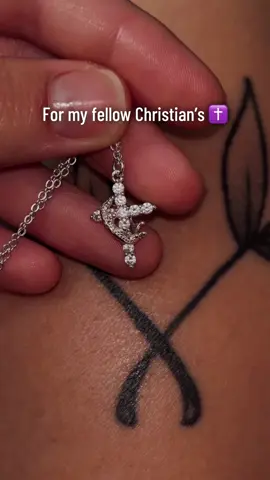 If you are a Christian, you will love this necklace, it is such a statement! #jesustok #christiantiktok #jesustiktok #godisgood #crosscrownnecklace 