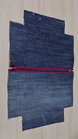 DIY Cosmetic Bag Sewing Tricks | Make Your Own Stylish Pouch at Home #sewingtricks #diybag #fashionideas #foryou #foryoupage 