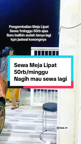 Selagi kamu punya skill marketing, dimanapun kamu berada, tetap bisa bertumbuh. Semua penyewa meja lipat di ARS RENT punya usaha, ada yg dadakan karna ada event 17an, ada juga yg mulai banyak pelanggan, sudah punya meja/booth, tapi butuh meja lagi.  Nah ini solusi buat kalian yg belum ada tambahan modal untuk beli meja lipat, atau untuk acara dadakan, seperti cfd, bazaar, lamaran, rapat. Lokasi: Depan kampus Uniska, Kediri, Jatim Katalog pricelist, s&k 085895801873 Maaf kk nya yg sewa meja, aku blur, karna aku belum ijin untuk up videonya. Gaenak jg karna ya privacy gitu. Tapi kknya super ramah, yg mau tau stand lukchupnya di Kediri bisa komen. Nnti ku tag akun kk nya❤️ Dan yg merasa vt dan kontenku bermanfaat, jadi terispirasi, yg mau buka usaha yg sama, atau kalian yg sudah buka sebelumnya, tapi jadi lebih berani bikin promosi yg sama. Bantu support akunku ya. Aku punya banyak ide usaha in this ekonomi😁❤️ thank uu #fyp #kediri #genz #usaha #cfd 
