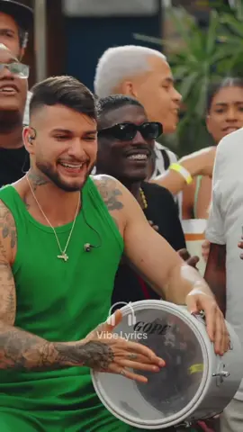 No fundo eu gosto de ouvir Sua boca mentir que me ama 🎶 #musica #status #pagode #menosemais 