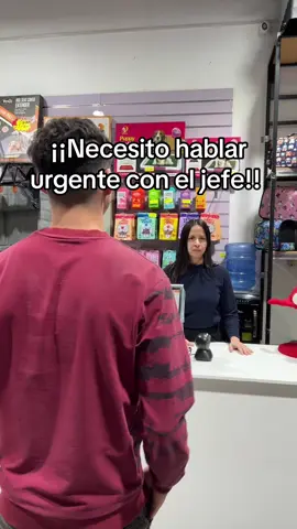 Se cayó el cielo, pero el jefe se levantó a bailar 🌧️➡️💃 #JefeBailando #LluviaEnSantiago #OficinaModoFiesta #ViernesAunqueSeaJueves #HumorDeOficina    