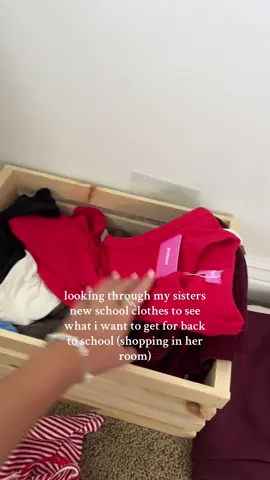shhh don’t tell her @Pay pay don’t be mad #sister #backtoschool #outfits #fyp 