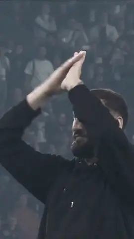 Gianluigi Donnarumma Pays farewell to Paris Saint Germany fans as he's Joining Manchester City. And say Goodbye🖐, now he is a Manchester City player. #mancity  #gianluigidonnarumma #psgfans #mcfc #blowup 