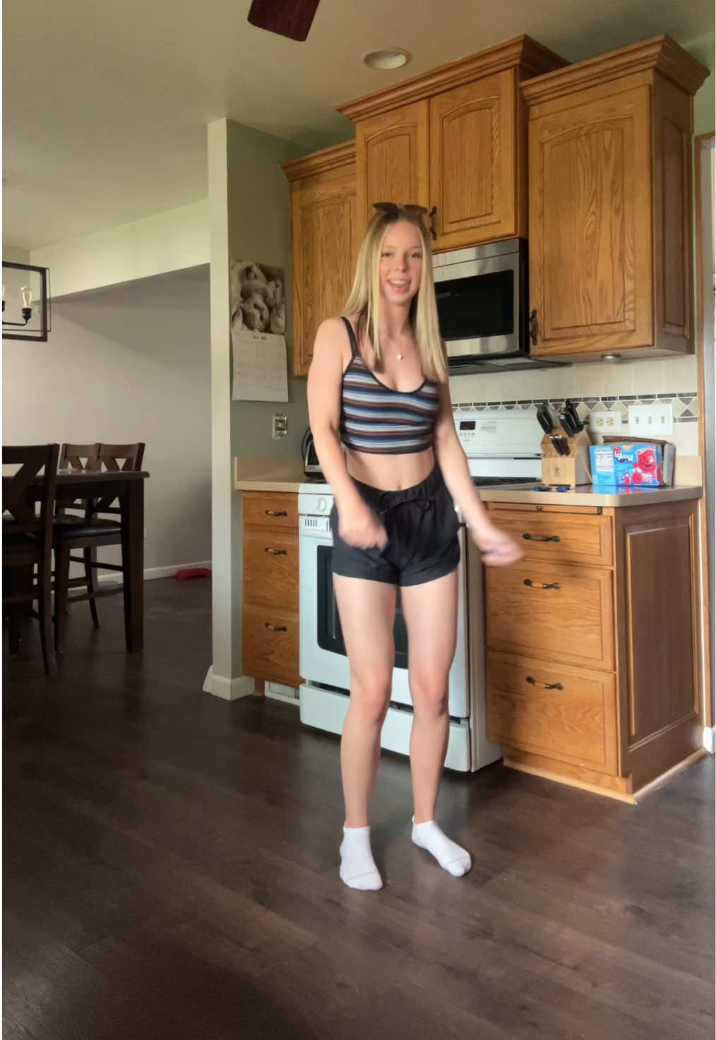 Smile :) #dance #tiktokdance #fit #Summer #school 