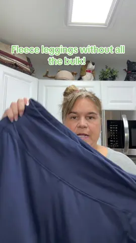 Fleece lined leggings that are not bulky!!!!! Showitty lined leggings are so cozy! Up to 5x @Showitty #leggings #leggingsoftiktok #plussize #plussizefashion 