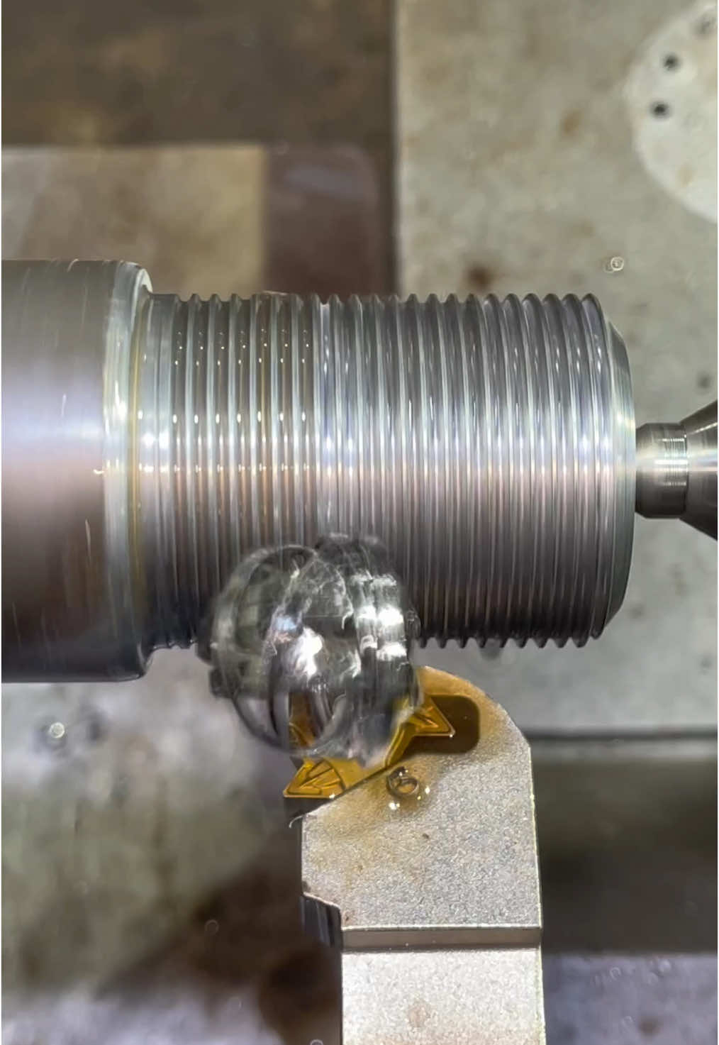 USINAGEM ROSCA #metal #torno #cnc #machine #cncmachine #welding