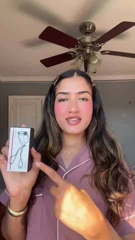 @SHISEIDO eyes lash curler is something else 🥵🫶😭❤️❤️❤️#shiseido #eyelashcurlerhack #fyp #nepali 