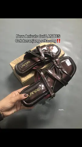 New Arrivals lagi guys🥰🥰Buruan dicekout sebelum kehabisan‼️ #sandalplatform #sandalplatformwanita #sandalwanita #sandalwanitamurah #sandalkekinian 