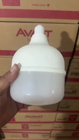 Kit 10 Lâmpada Led Bulbo 50W 6500k Branco Frio E27 Alta Potência Marca: Avant 4000 LUMENS A linha de lâmpadas Bulbo LED Avant é indicada para ambientes internos e por ser mais econômica e eficiente é a solução ideal para substituir as lâmpadas incandescentes ou fluorescentes com até 86% de economia. Ilumine seu ambiente residencial, comercial ou corporativo com as lâmpadas Pera LED Avant. ESPECIFICAÇÕES: - Lâmpadas LED certificadas pelo INMETRO. - Possui driver interno isolado. - Formato pera similar às lâmpadas incandescentes