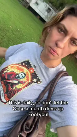 Don’t let my once a month dressing up fool yall. I actually look like this 90 percent of the time #reallife #slippers 