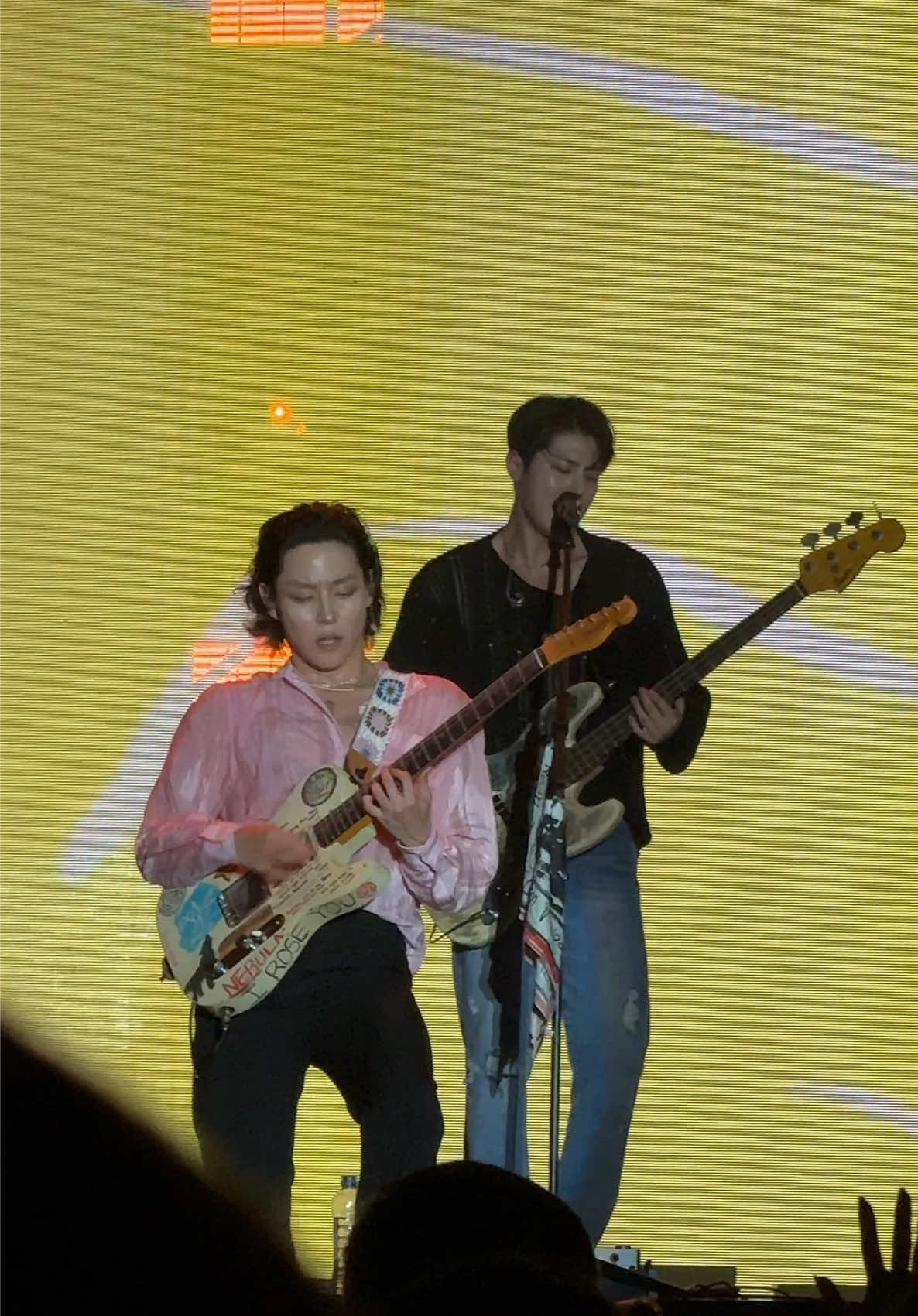 Sour -  The Rose 🖤🌹 @official.therose  #therose  #lalalafest2025  #theroseinjakarta  #kimwoosung  #dojoon 