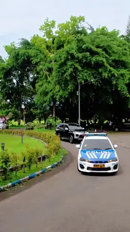 Hari ini kami menjemput putra kebanggaan Halmahera Barat, adik Aqsyahiful Ikram asal SMA Negeri 3 Susupu, yang telah menyelesaikan tugas mulianya sebagai Paskibraka Nasional di Jakarta. Sungguh sebuah prestasi yang membanggakan, bukan hanya bagi keluarga dan sekolah, tetapi juga untuk seluruh masyarakat Halmahera Barat.  Semoga pengalaman dan dedikasi ini menjadi inspirasi bagi generasi muda Halbar untuk terus berprestasi, berdisiplin, serta menjaga semangat kebangsaan demi Indonesia Emas 2045.  #HalbarBangga #PaskibrakaNasional #GenerasiEmas #JamesUang #JUJUR    