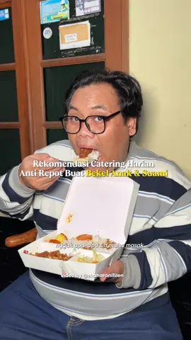 ternyata solusinya ada disini momss, ibu-ibu yang kerja dan gak sempet siapin bekel gapapa banget kalo beli cateringnya dari sini! enaknya tuh lauknya beda-beda tiap harinya jadi gak akan bosen! bisa pilih protein & sayurnya juga, yg paling penting rasanya enak & bisa lgsg dikirim ke alamat✨ ini di @warungngonah yah! #cateringbandung #cateringbandungmurah #bandung #kulinerbandung #warungngonah 