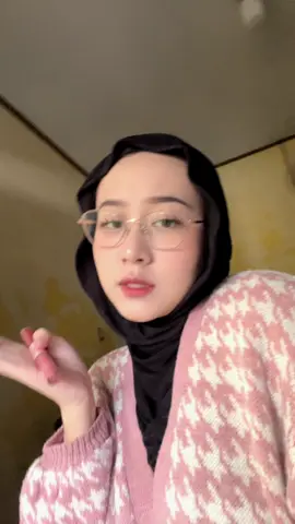 Sabtu centil pake polesan lipstik ombree dr Pinkflash💋