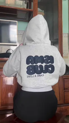 Áo khoác thêu chữ croptop#aokhoac #aokhoacni#aokhoachoodie #aokhoaccroptop #thoitrangtiktok #xuhuong #thinhhanh #trending #viral #đôxinhmoingay #suchin99 