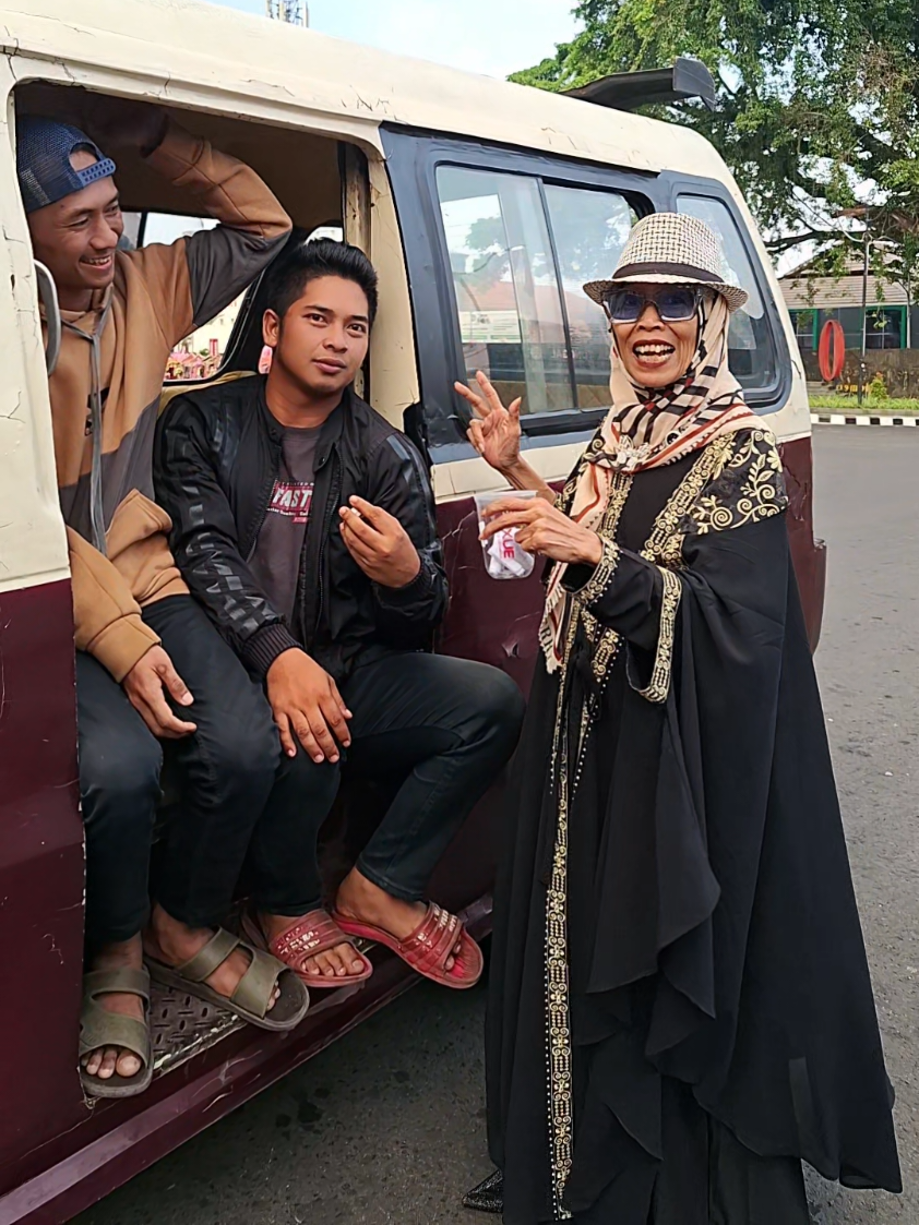 MASIH SEPUTAR KUIS KEMERDEKAAN GUYS .. #trending #17agustus #kuningan #fyp #HIBURAN 