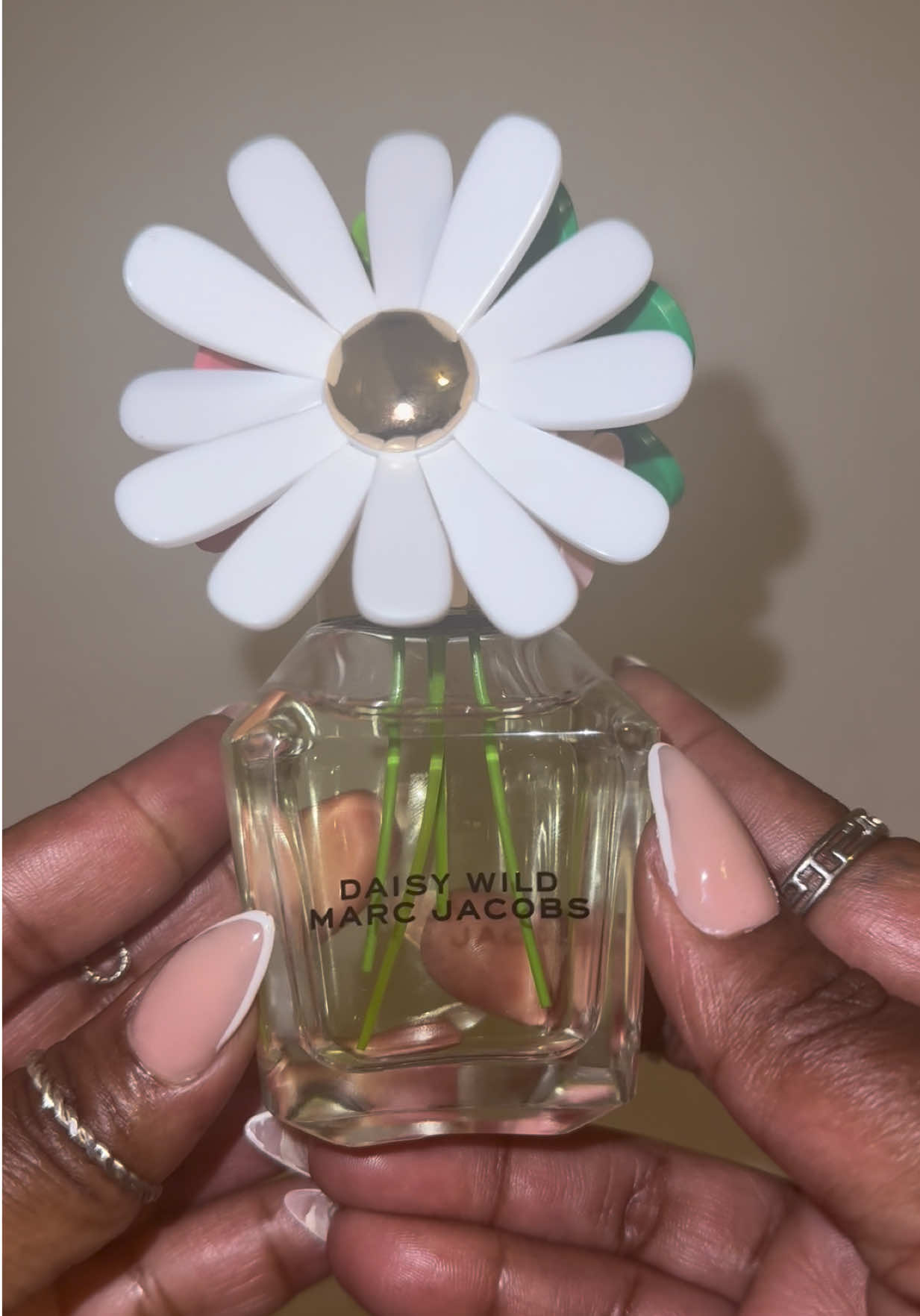 @MarcJacobsFragrances are all so perfect but it’s something about the “WILD” the soft sweetness of banana blossom meets the grounding warmth of vetiver and sandalwood. #mjdaisy #summerfragrance  #pickyourdaisy #gifted #perfumetok