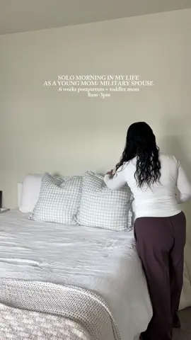 My first mistake was wearing a white shirt 😭😵‍💫 GUESS WHO got their . at 6 weeks PP LOL • • • #militarylifestyle #militryspouselife #postpartumlife #postpartumrecovery #youngmomstyle #postpartumjourney #morninginmylifevlog #momcontent  @ILIA Beauty @Saie @Pura @TOSSWARE @poppi shop @rhode skin @Snuggle Me Organic @LOCCITANE @Rare Beauty 