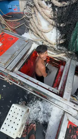 #ក្មេងធ្វើការនៅថៃ🇰🇭🇹🇭 #នេះហើយជីវិតអ្នកចុះទូក🥺💗 