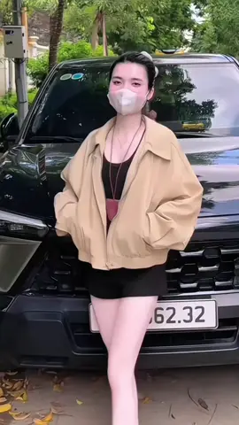 Áo Khoắc Nữ Dáng Bomber Khoá Kéo Tay Dài Hai Lớp Chất Kaki Mềm Mại Đứng Form#aokhoacnu #aokhoackaki #aokhoac2lop #aokhoacbomber #xuhuongtiktok 