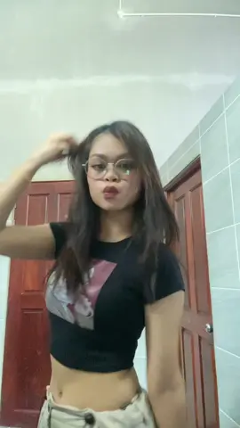 Ignore my fat belly 😂 #fyp #OOTD 