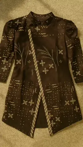 Atasan batik wanita modern lengan panjang puffy blouse model kebaya janggan by ratu laku batik baju formal #atasanbatik #batiklenganpanjang #kebayabatik #ottdstyle #outfitcewe 