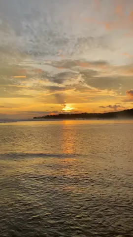 Gk tau kenapa vibes sore bikin candu😊 #pantaivibes🏖 #infopenginapan #lebakbanten #wisata #pantaiciantir 