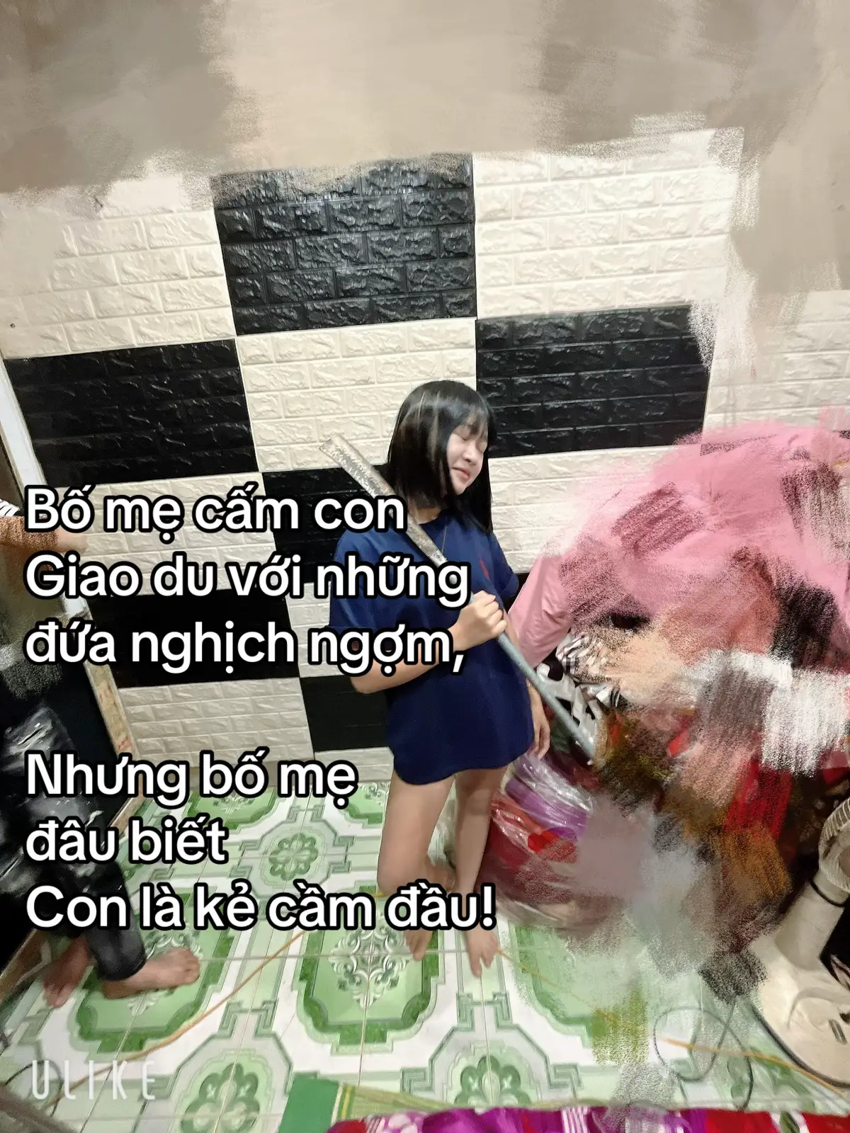 Bố mẹ đâu biet:))