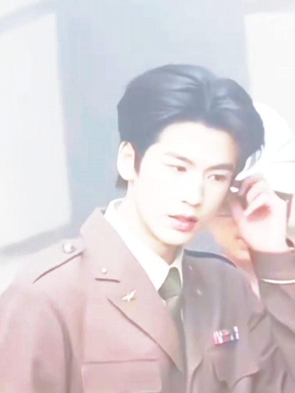 salah satu alasan kenapa suka bgt drmaachina atau drama Korea.   karna mereka tuh syuting nya asli loh totalitas bgt sama artisnya juga🥰 #zhanglinghe #cdrama 