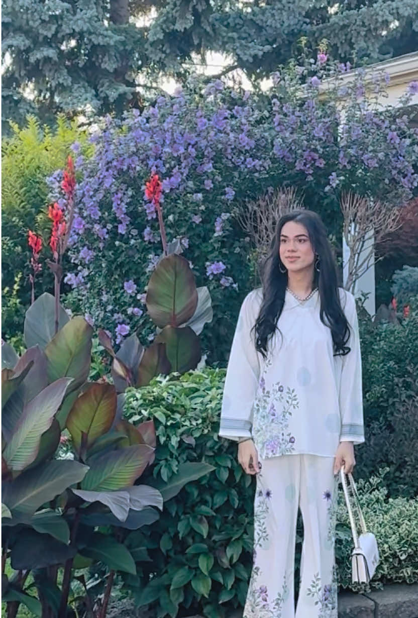 #LAAMOfficial #LAAMHaul #StyledByLAAM #PakistaniFashion #pakistan 