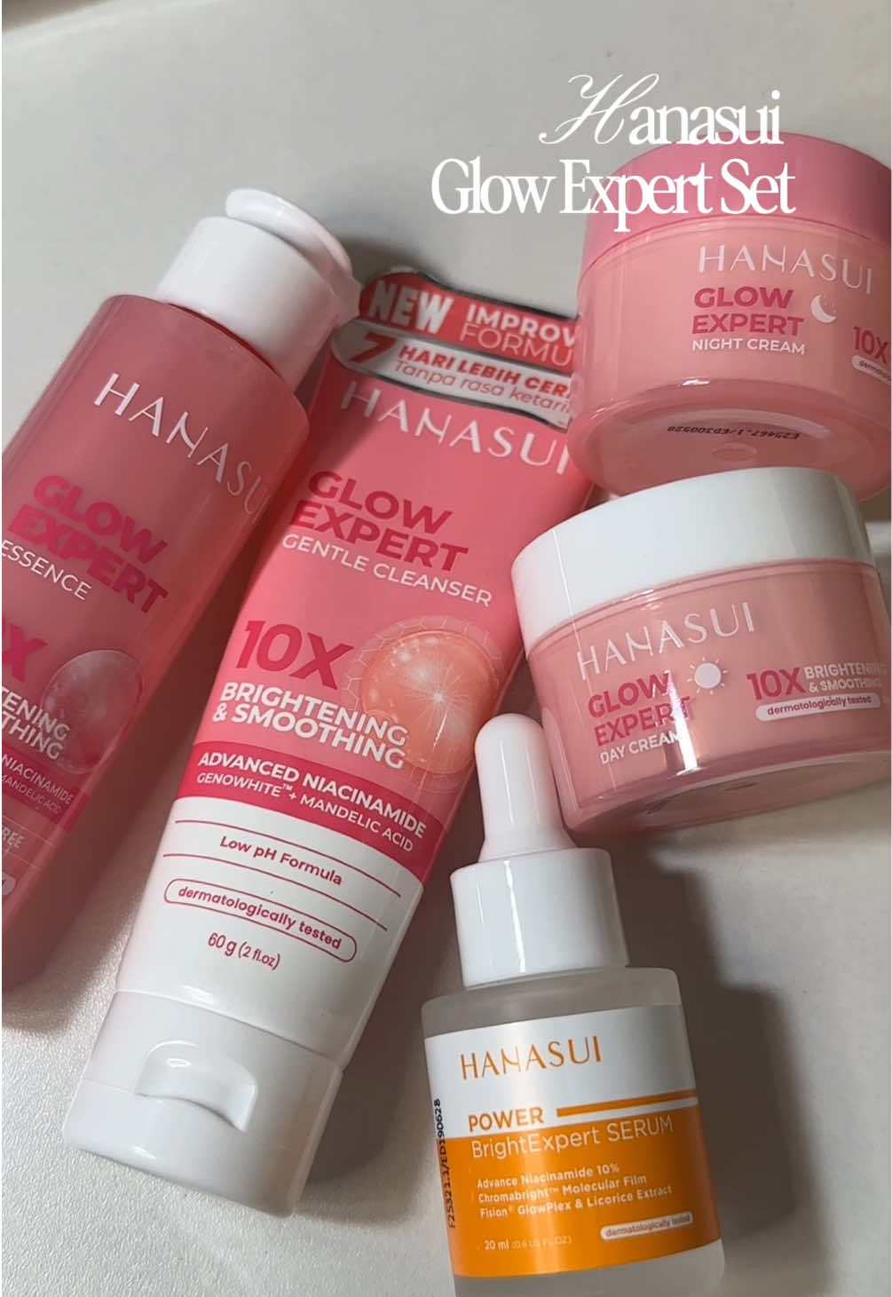 ga expect paaketan skinker hanasui glow expert  gini udah mantep buat cerahin muka!! apalagi skrang udah improve formula 👀✨  @Hanasui Official @Official Hanasui Skincare @Renee Agency  #HanasuiGlowExpert #LebihExpertLawanKusam 