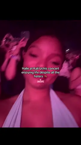 Halle at Kali Uchis concert #clips #hallebailey #foryou #kaliuchis (TikTok this video is for entertainment purposes)