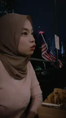 nak dengar cerita skli tak? 🥀