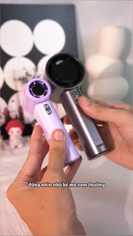 Em quạt ko chỉ nhỏ gọn mà gió cũng không hề thua kém đàn anh #Goojodoq #quatmini #quatcamtay #xuhuong 