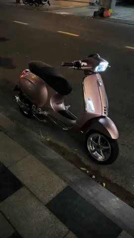 Nghe nhạc nhớ a Bìn Gon ❤️‍🔥  #xuhuongtiktok #tsl #vespa 