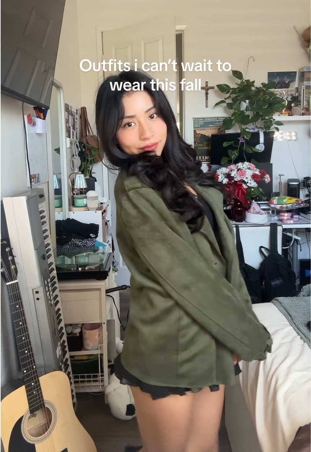 Some early fall outfit inspo for the girlypops 🙂‍↕️ #outfitinspo #outfitideas #falloutfits #fallfashion #girlfashion 