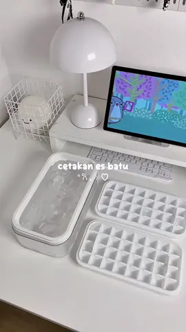 Yeayy! Ga ribet ketok2 es batu lagiiii✨ sekali tekan es nya langsung lepas semua!🤍 #cetakanesbatu #cetakanes #kitchenware 