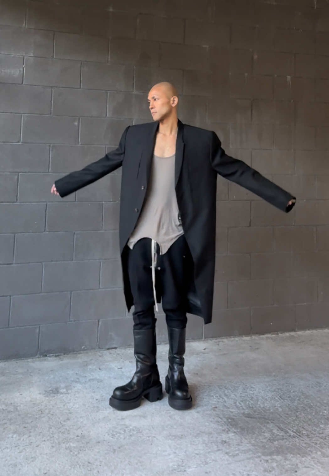 #rickowens #menfashion #darkwear #avantgardefashion #fashiontiktok 