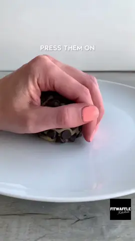 Chocolate chip cookies are soft, chewy, or crispy cookies packed with sweet chocolate chips, offering a rich and classic buttery flavor. #Baking #cookies #chocolatechips #creative #awesome #foryou 