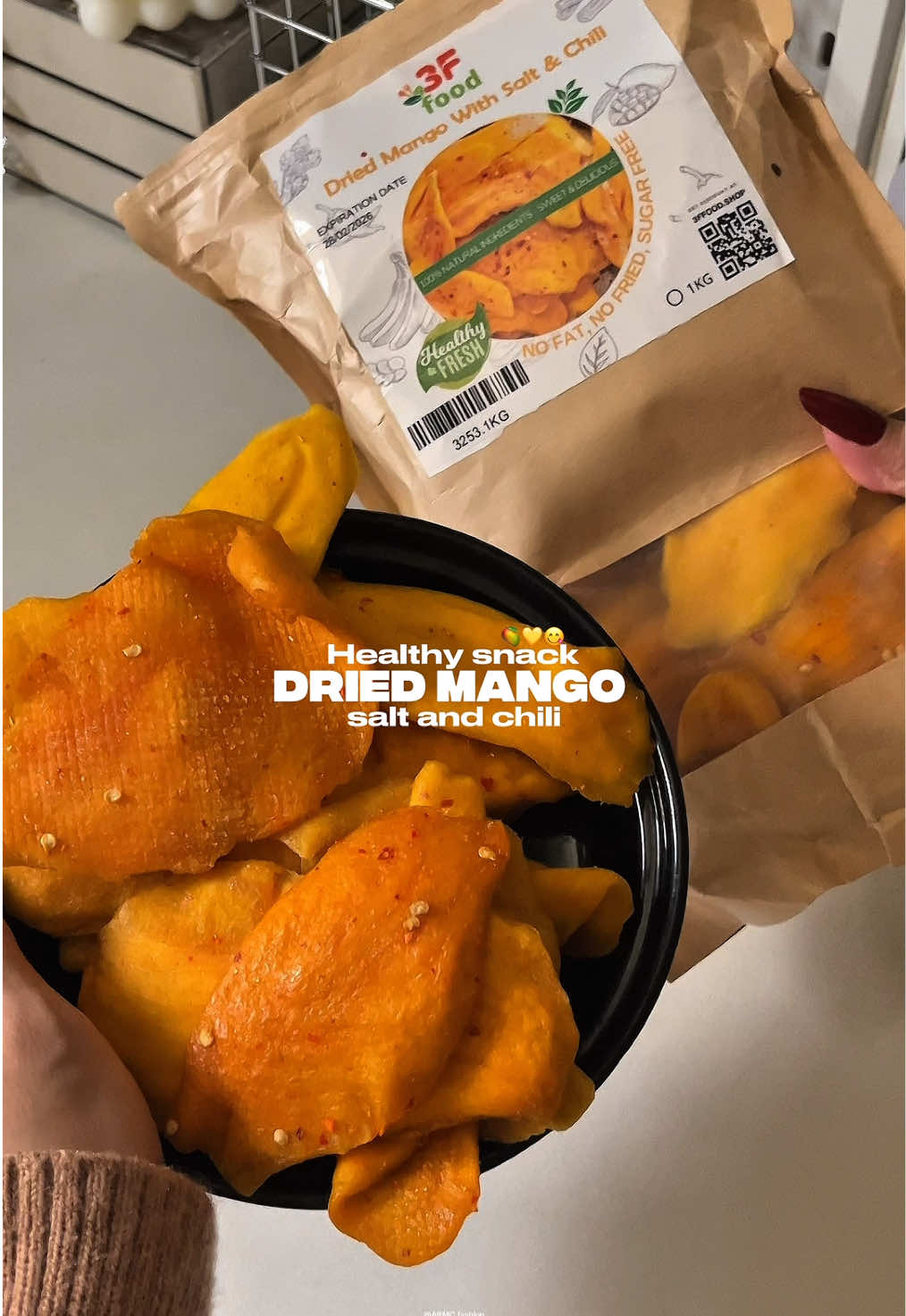 Looking for a healthy and delicious snacks? Try dried mango with chili and salt🥭 #driedmango #healthysnack #mango #driedmangowithsaltandchili #3ffood 