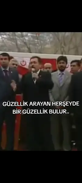 Gül, gül ki gül yüzünde binlerce güller açsın  Gül bahçesi, gül yüzünden sevgi topla demet demet  Sevgide güller açsın, güller sevgi dağıtsın  Sevgiyle bakıyor gül gibi görüyorsan sen bahtiyarsın... #muhsinyazıcıoğlu #gülşiiri🌹🌹🌹😔😔 #tiktok #keşfetedüş #keşfetteyizzz 