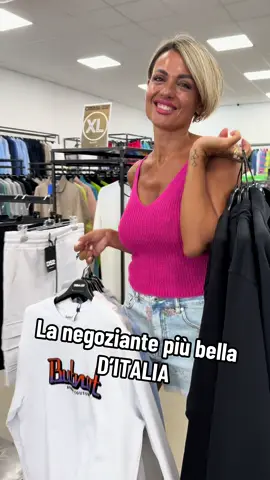 ✨ Super Saldi Crisma ✨ Felpe uomo firmate, moda top a prezzi mai visti 😱🔥 Affrettati: ultimi pezzi, quando finiscono… finiscono! 👕 Felpe -70% 📍 Crisma Outlet – il tuo punto moda in Campania #CrismaOutlet #SaldiShock #ModaUomo #SuperSaldi #FelpeUomo 